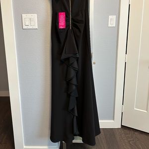Betsey & Adam Off Shoulder Formal Long Black Dress (size 8)